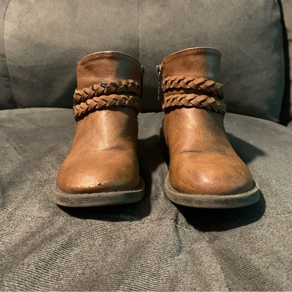 Girls Blowfish Booties - Picture 1 of 12